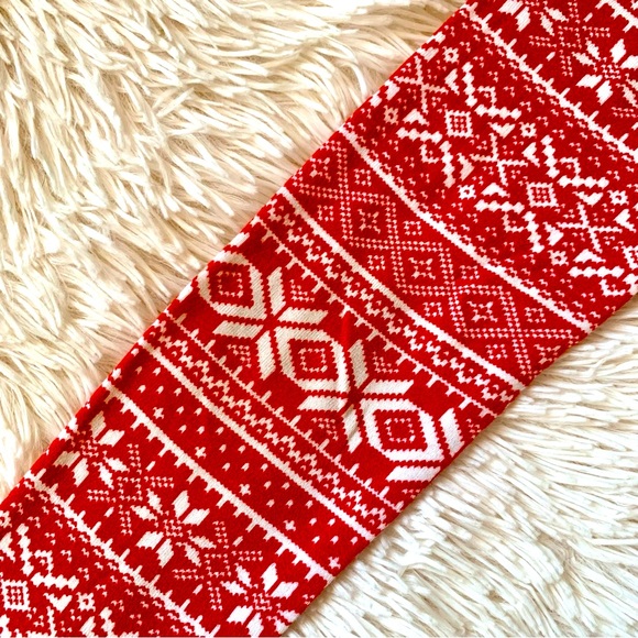 Gap Red Fair Isle Snowflake Christmas Pajama Set Size 4 - Picture 6 of 8